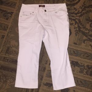 🌸 super cute capris with bling stretchy 🌷